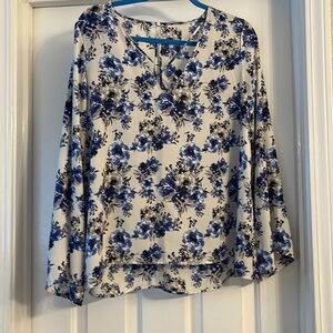 Lush floral blouse, size M